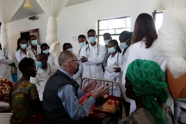 Paul Farmer and Students at Butaro District Hospital